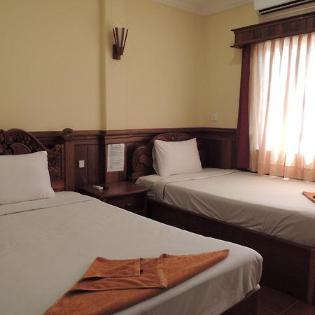 Banan Hotel Battambang Exterior foto