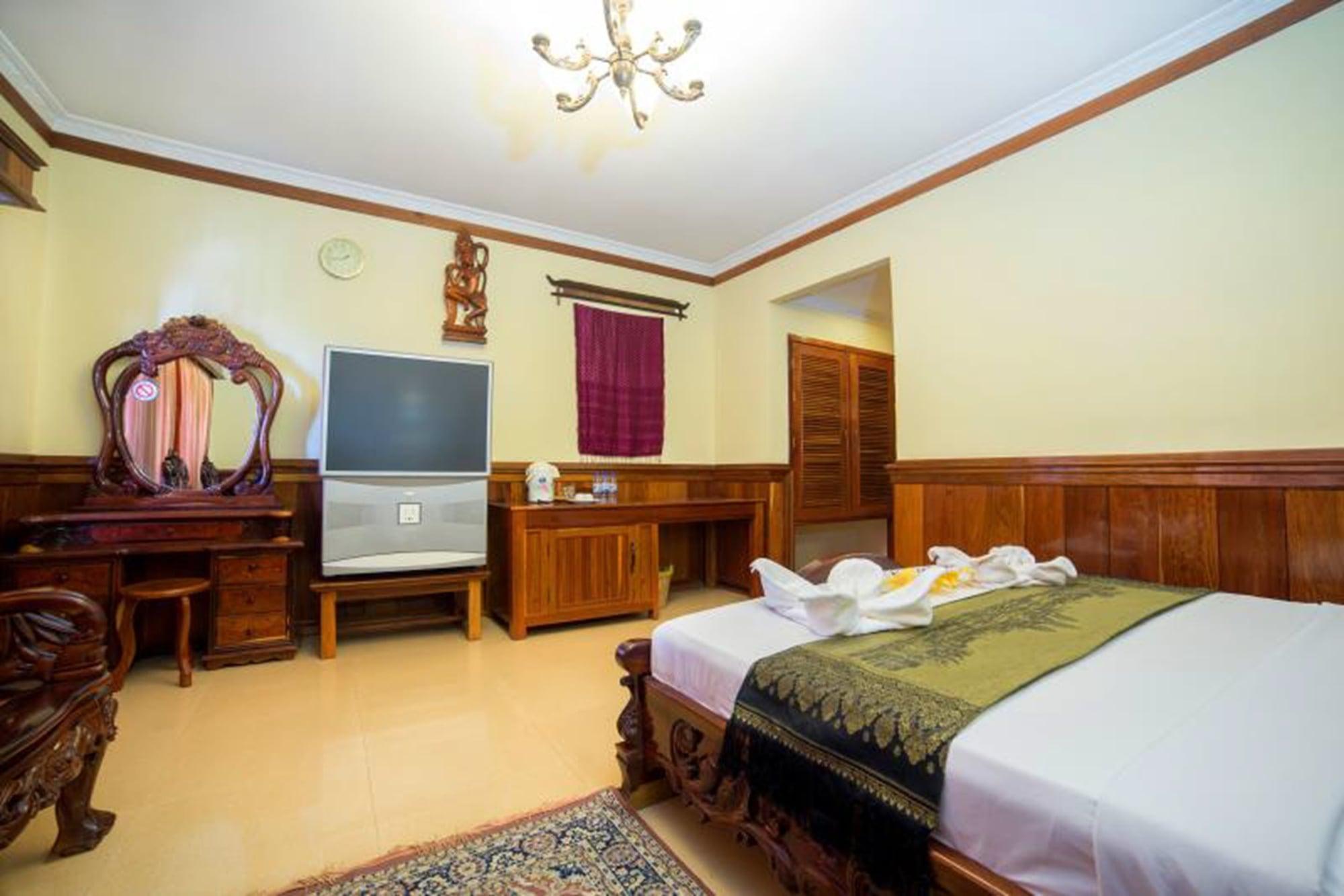 Banan Hotel Battambang Exterior foto