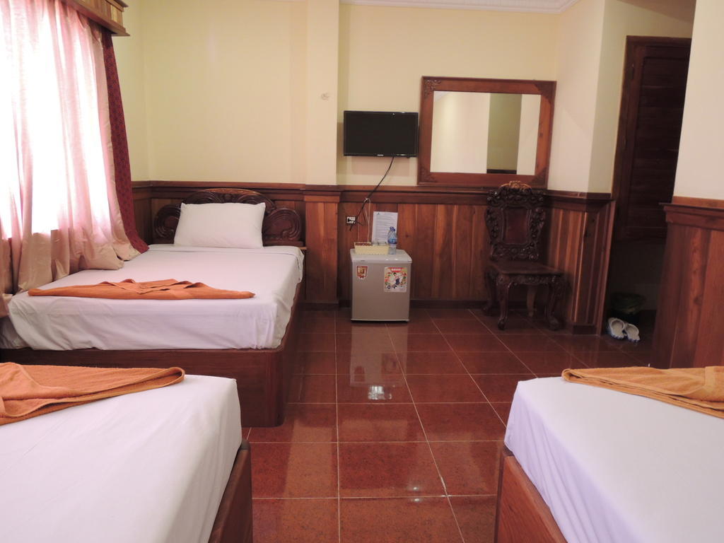 Banan Hotel Battambang Cameră foto