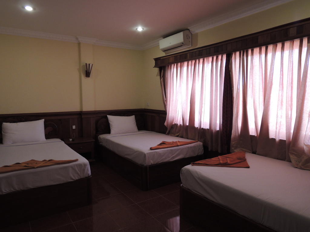 Banan Hotel Battambang Cameră foto